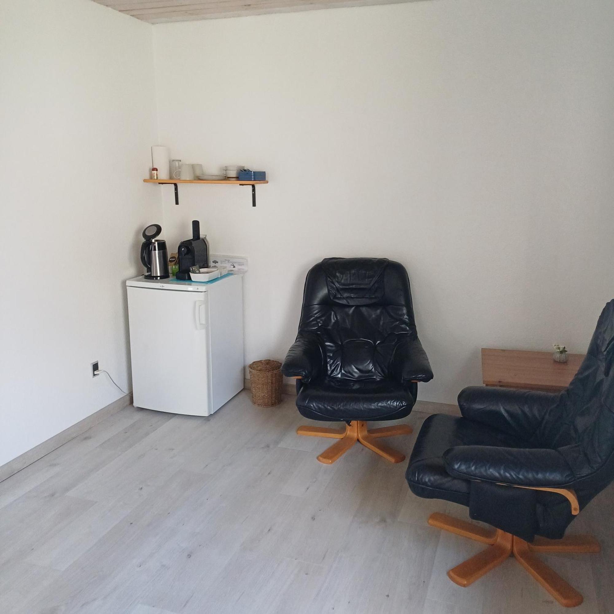 Hyrdeskolen Daire Give Dış mekan fotoğraf